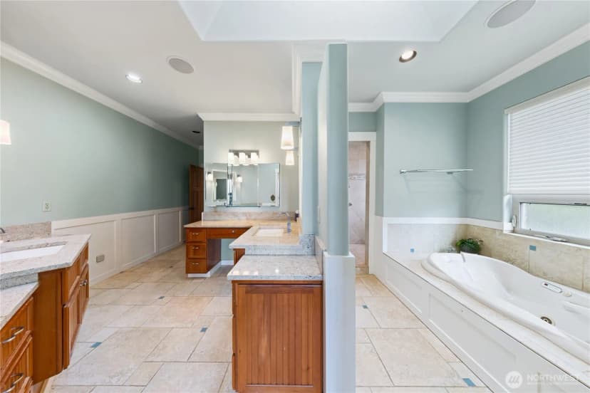 Property photo for 2911 Meridian Court, Anacortes photo 14