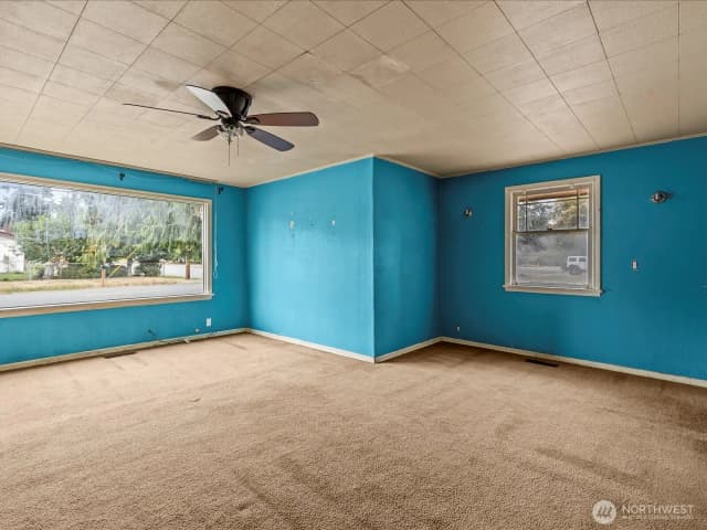 Property photo for 20135 4th Avenue S, Des Moines photo 5