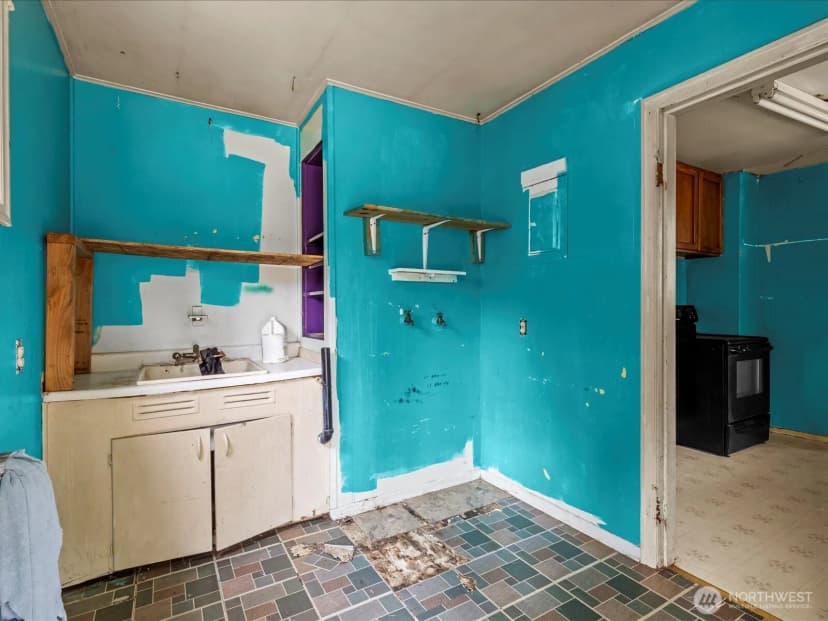 Property photo for 20135 4th Avenue S, Des Moines photo 11