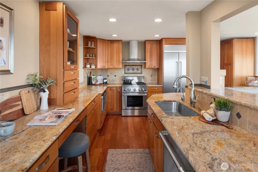 Property photo for 3326 58th Avenue Sw, Seattle photo 16