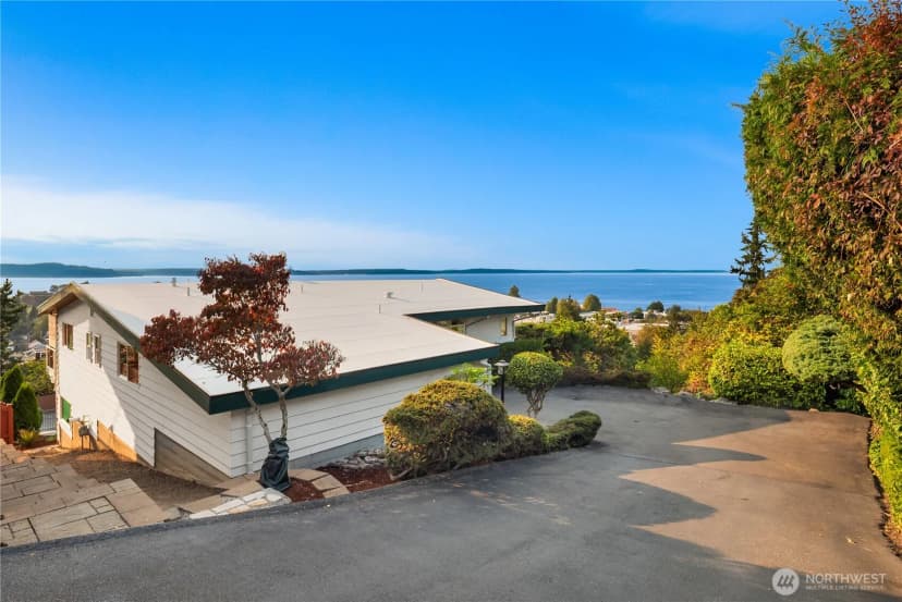 Property photo for 3326 58th Avenue Sw, Seattle photo 39