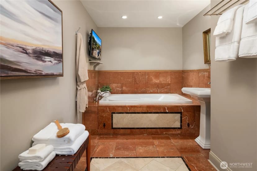 Property photo for 3326 58th Avenue Sw, Seattle photo 33
