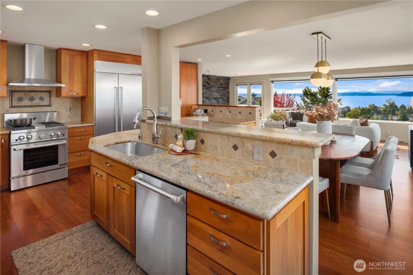 Property photo for 3326 58th Avenue Sw, Seattle photo 15