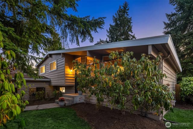 Property photo for 18710 64th Avenue W, Lynnwood photo 3