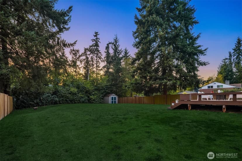Property photo for 18710 64th Avenue W, Lynnwood photo 30