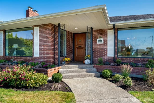 Property photo for 931 Hoyt Avenue, Everett photo 3