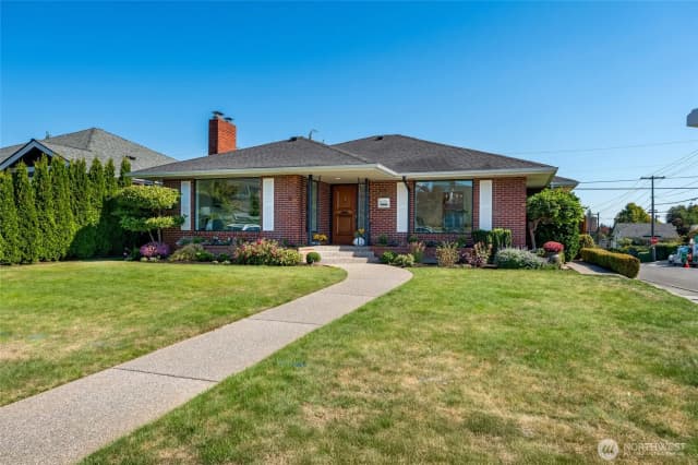 Property photo for 931 Hoyt Avenue, Everett