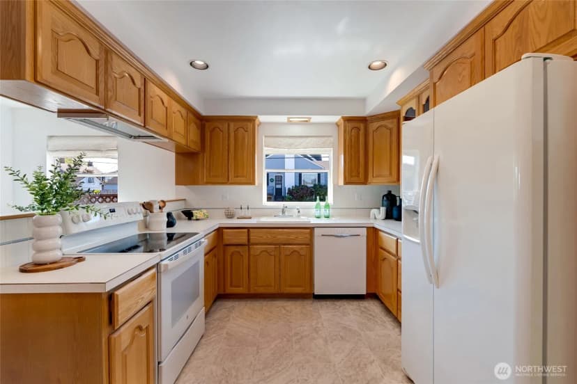 Property photo for 931 Hoyt Avenue, Everett photo 11