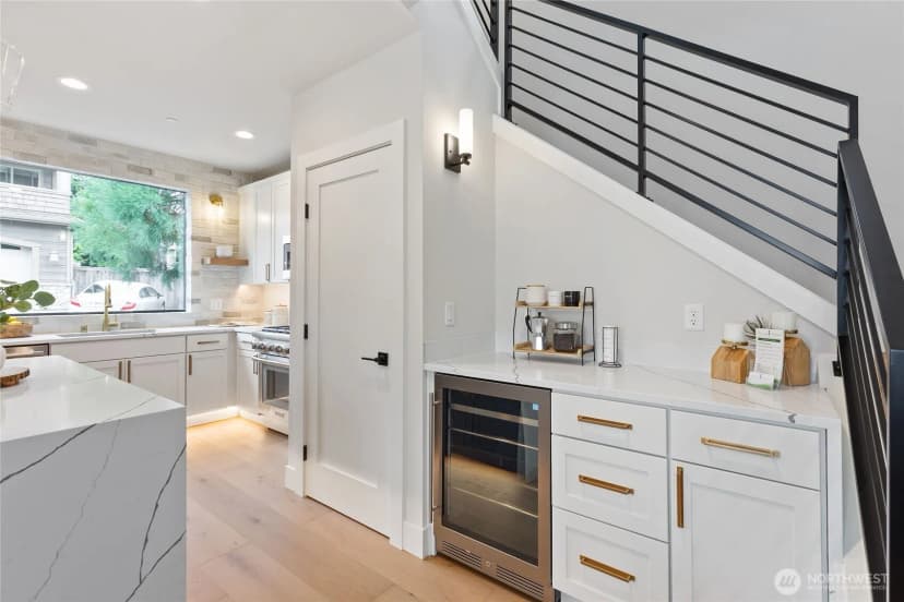 Property photo for 1506 3rd Street, Kirkland photo 6