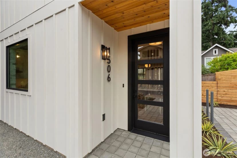 Property photo for 1506 3rd Street, Kirkland photo 2