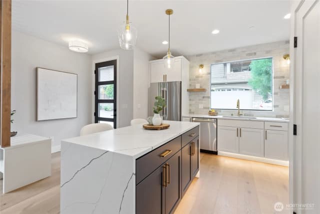 Property photo for 1506 3rd Street, Kirkland photo 5