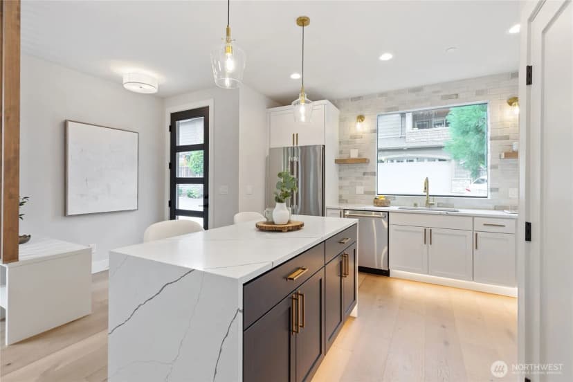 Property photo for 1506 3rd Street, Kirkland photo 5