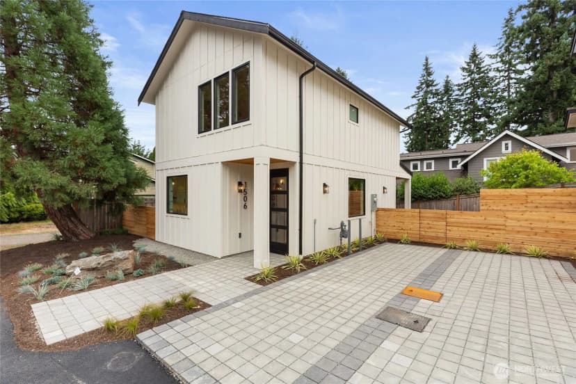 Property photo for 1506 3rd Street, Kirkland