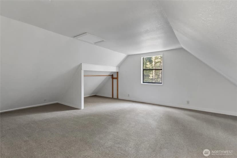 Property photo for 213 346th Street E, Roy photo 27