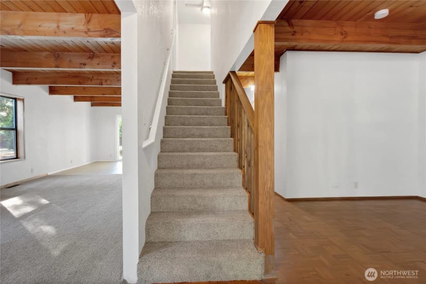 Property photo for 213 346th Street E, Roy photo 10