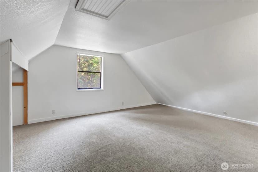 Property photo for 213 346th Street E, Roy photo 28