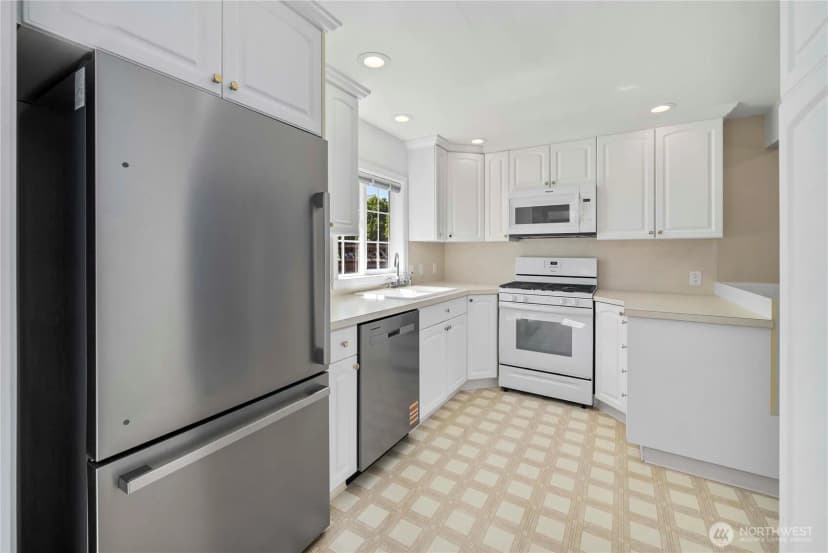 Property photo for 1617 Ne 28th Street, Renton photo 15