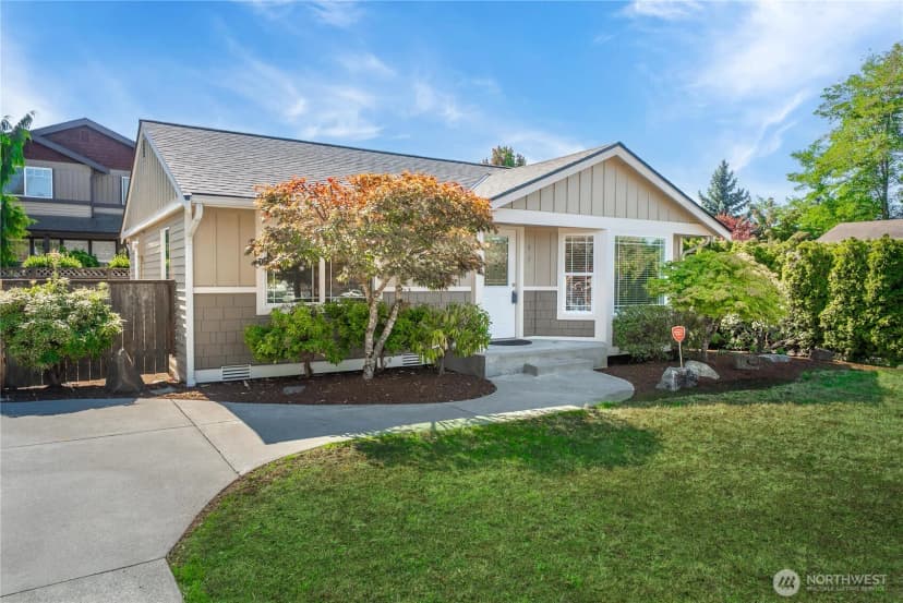 Property photo for 1617 Ne 28th Street, Renton photo 2