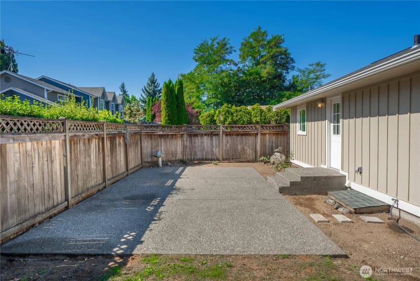 Property photo for 1617 Ne 28th Street, Renton photo 24