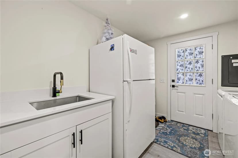Property photo for 7712 295th Street S, Roy photo 21