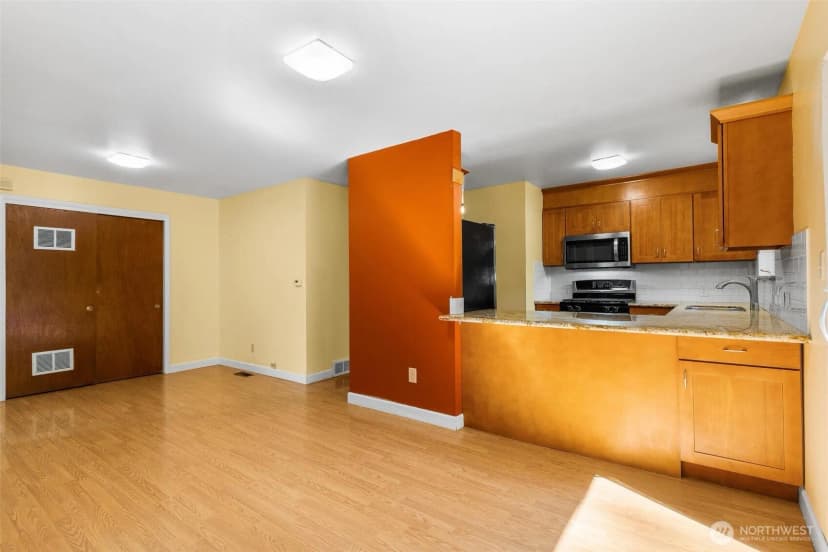 Property photo for 19040 103rd Avenue Ne, Bothell photo 13