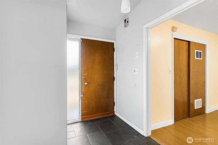 Property photo for 19040 103rd Avenue Ne, Bothell photo 12