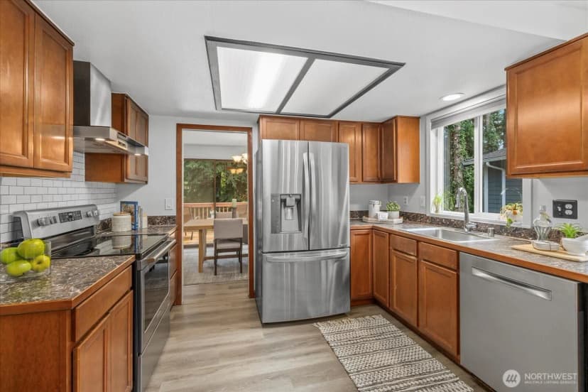 Property photo for 14407 Salal Drive, Edmonds photo 18