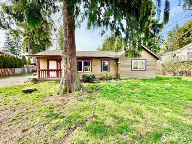 Property photo for 3302 119th Avenue E, Edgewood photo 2