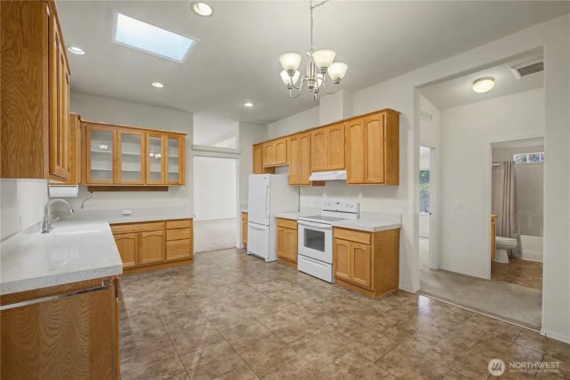 Property photo for 3504 Meadowbrook Lane Se, Lacey photo 7