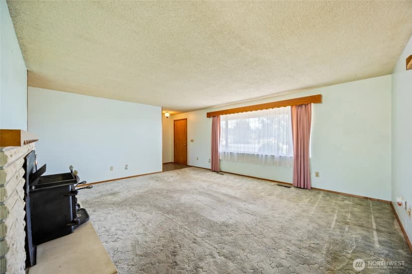 Property photo for 26710 Se 416th Street, Enumclaw photo 5