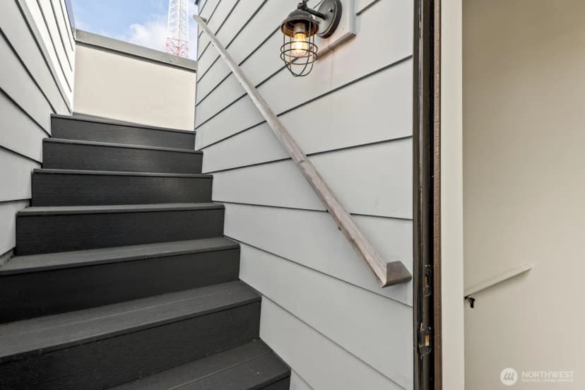 Property photo for 1508 #b 18th Ave #b, Seattle photo 23