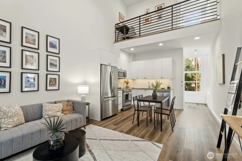 Property photo for 1508 #b 18th Ave #b, Seattle photo 12