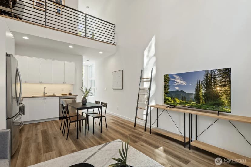 Property photo for 1508 #b 18th Ave #b, Seattle photo 13