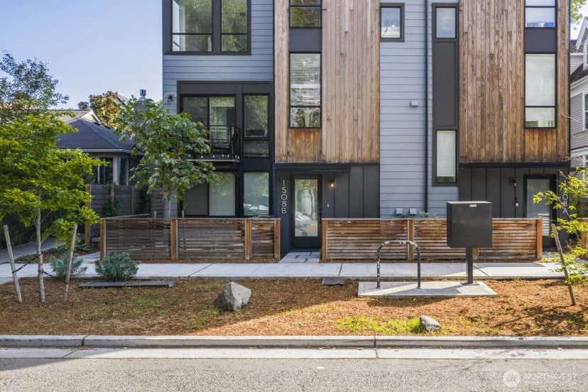 Property photo for 1508 #b 18th Ave #b, Seattle