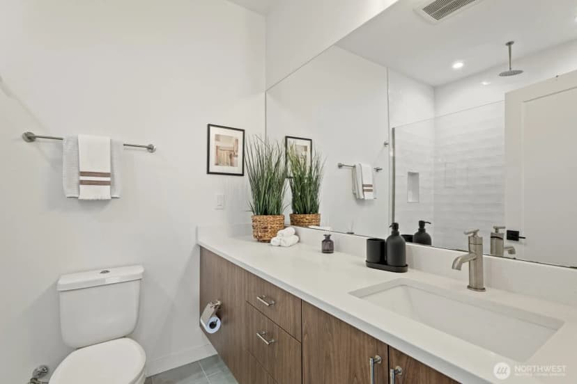 Property photo for 1508 #b 18th Ave #b, Seattle photo 22