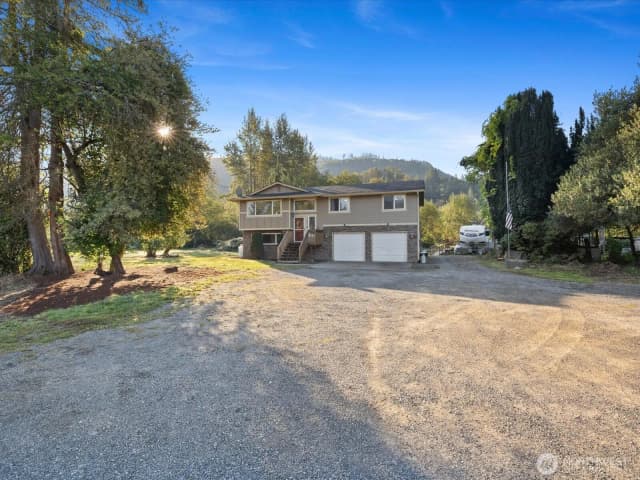 Property photo for 13802 State Route 530 Ne, Arlington