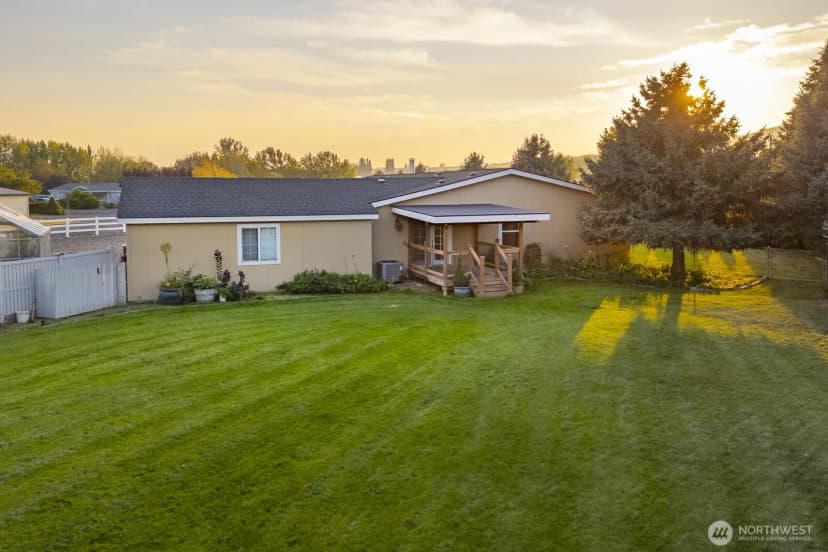 Property photo for 2250 Cherry Blossom Drive, Ephrata photo 12