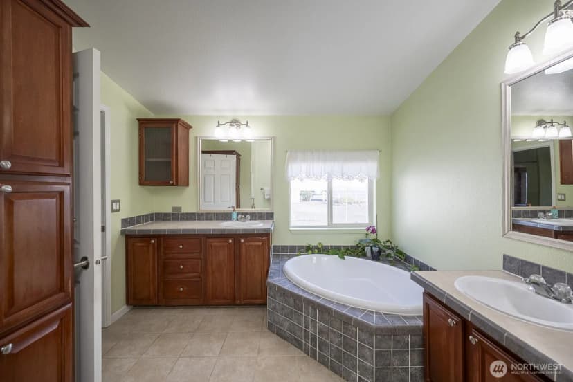 Property photo for 2250 Cherry Blossom Drive, Ephrata photo 23