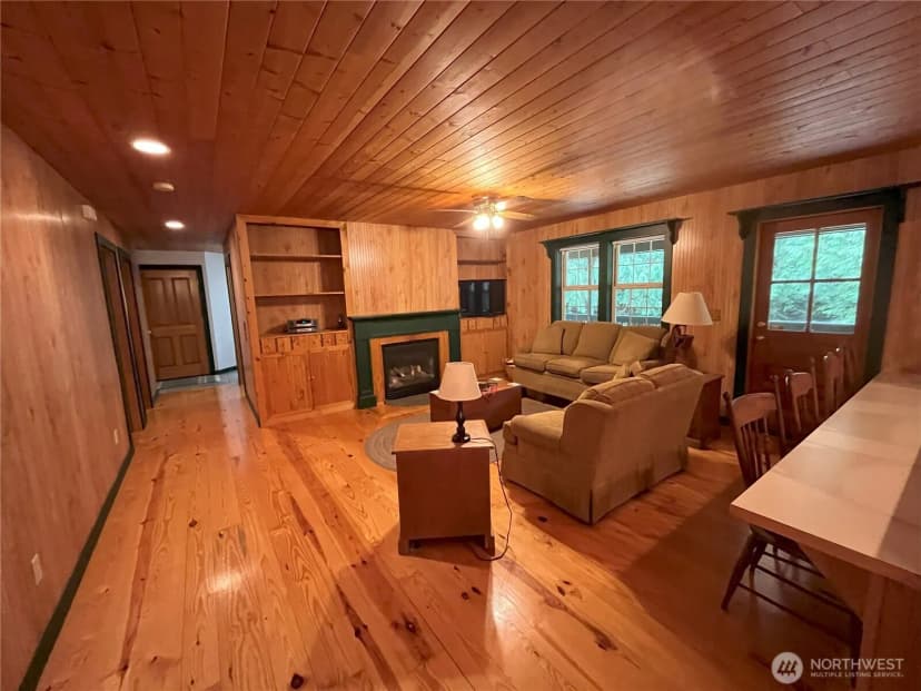 Property photo for 727 114th Street Ne, Tulalip photo 6