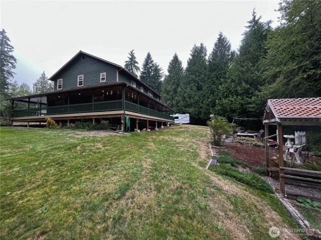 Property photo for 727 114th Street Ne, Tulalip photo 3