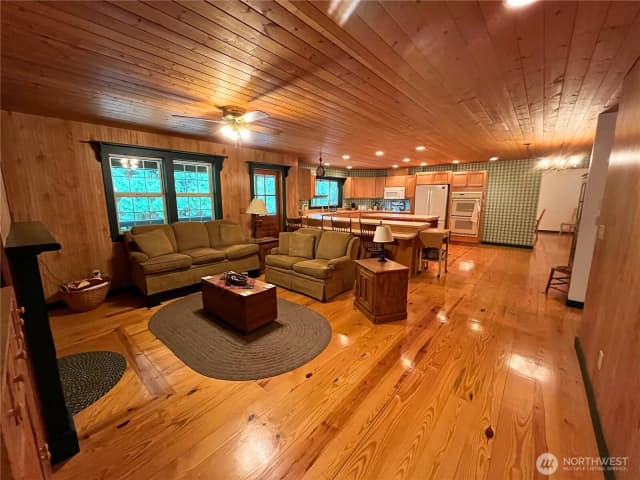 Property photo for 727 114th Street Ne, Tulalip photo 5