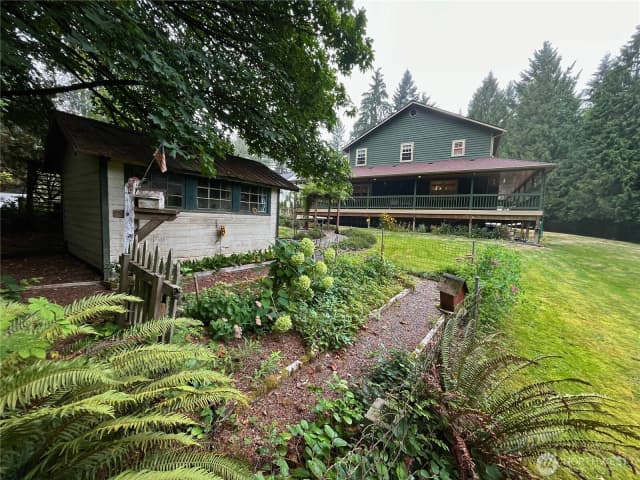 Property photo for 727 114th Street Ne, Tulalip photo 2