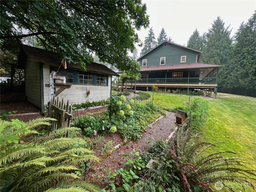 Property photo for 727 114th Street Ne, Tulalip photo 2