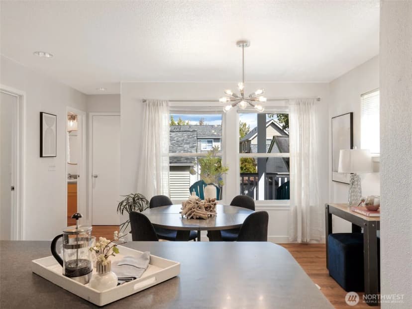 Property photo for 6736 29th Avenue S, Seattle photo 13