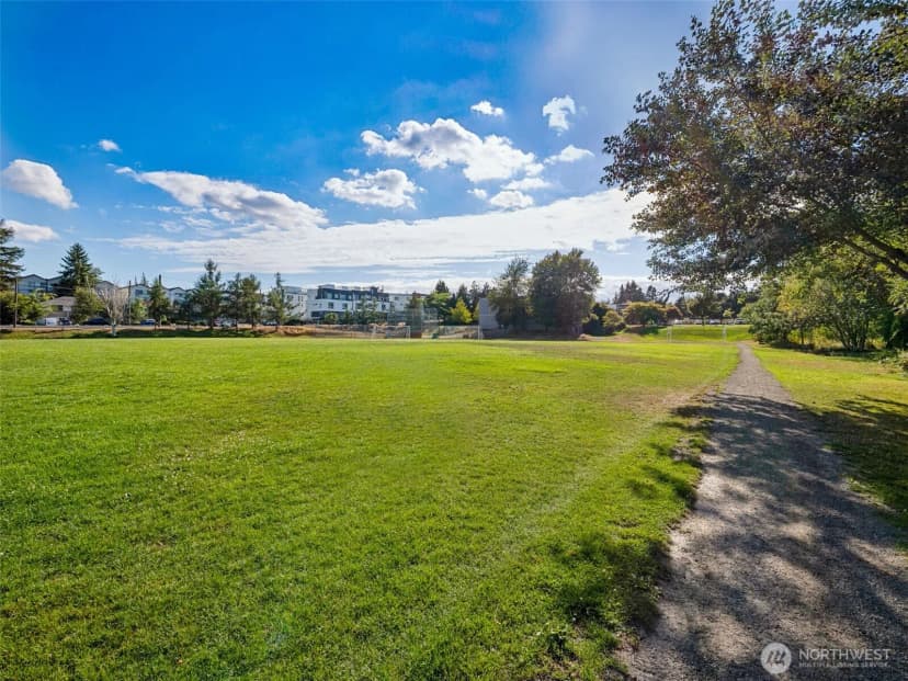 Property photo for 6736 29th Avenue S, Seattle photo 29