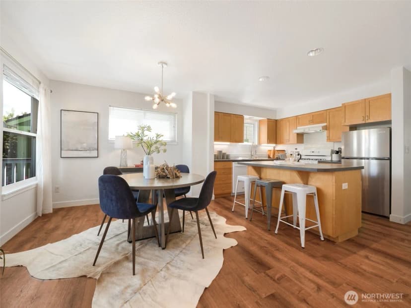Property photo for 6736 29th Avenue S, Seattle photo 15