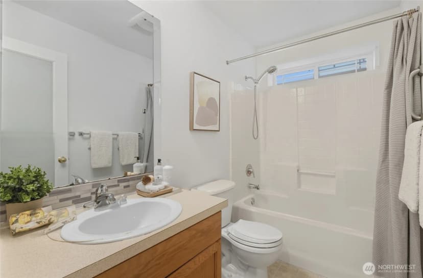 Property photo for 2305 S Graham S, Seattle photo 33