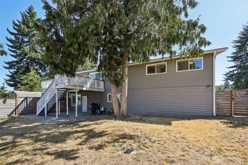 Property photo for 10439 Se 194th Place, Renton photo 28