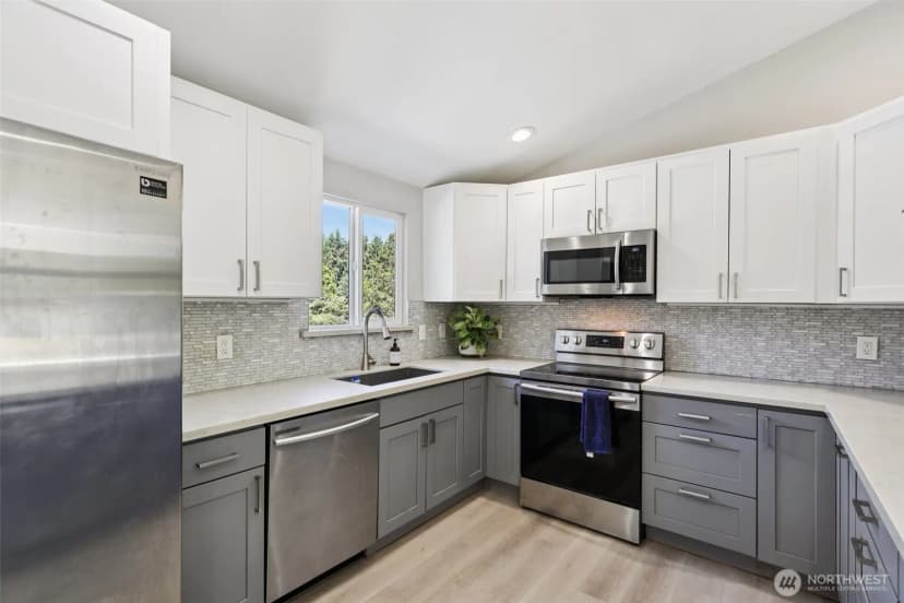Property photo for 10439 Se 194th Place, Renton photo 8