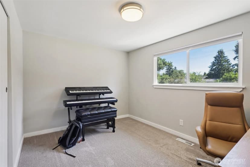 Property photo for 10439 Se 194th Place, Renton photo 15